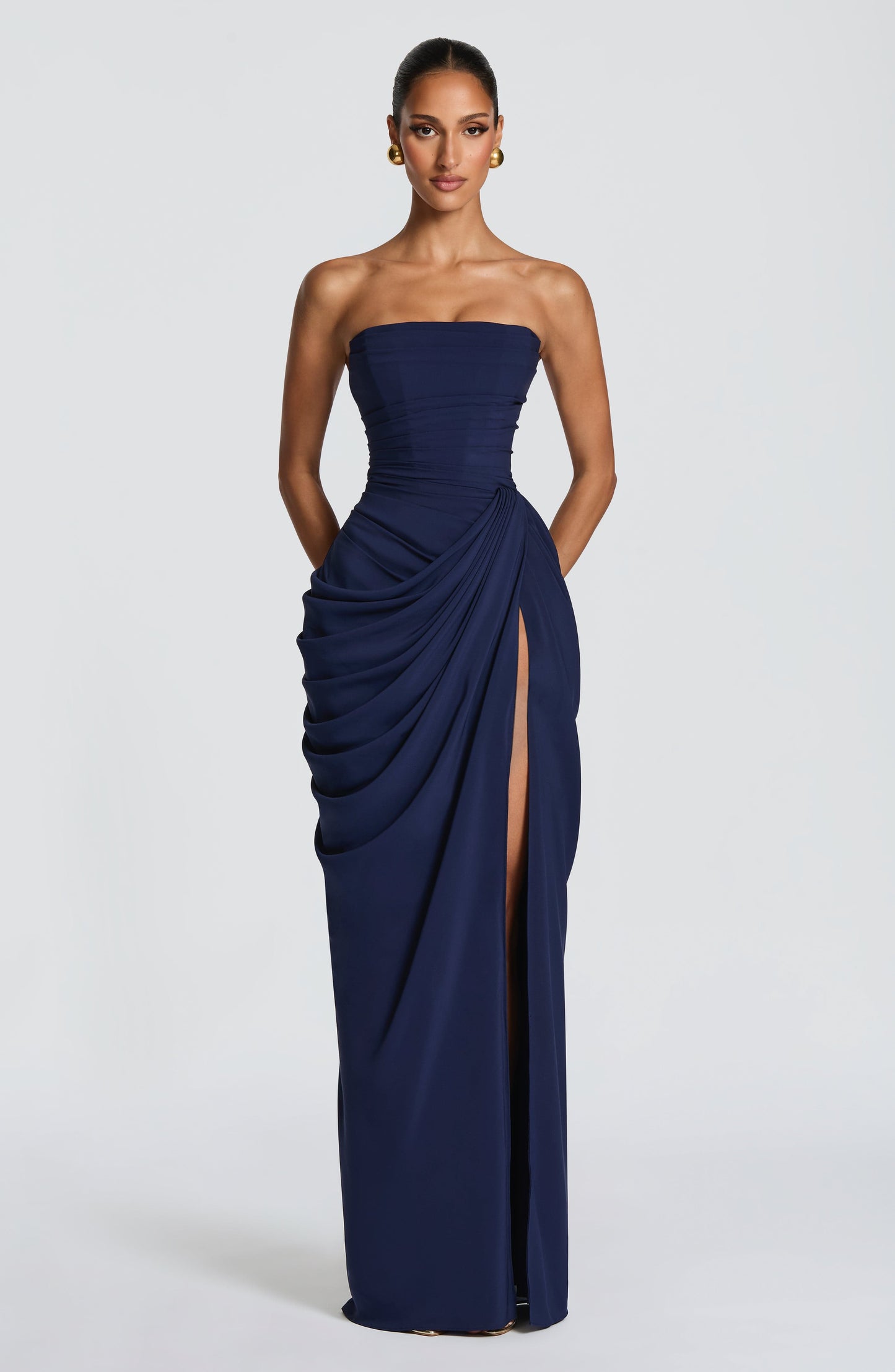 Abito Lauren™ | Eleganza scultorea che valorizza la tua silhouette