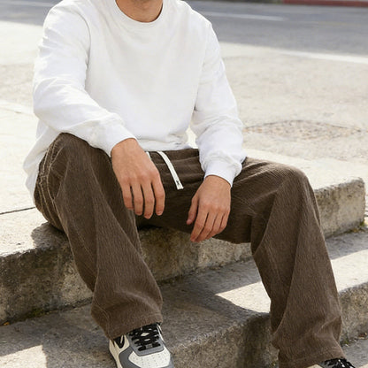 Pantaloni oversize da uomo